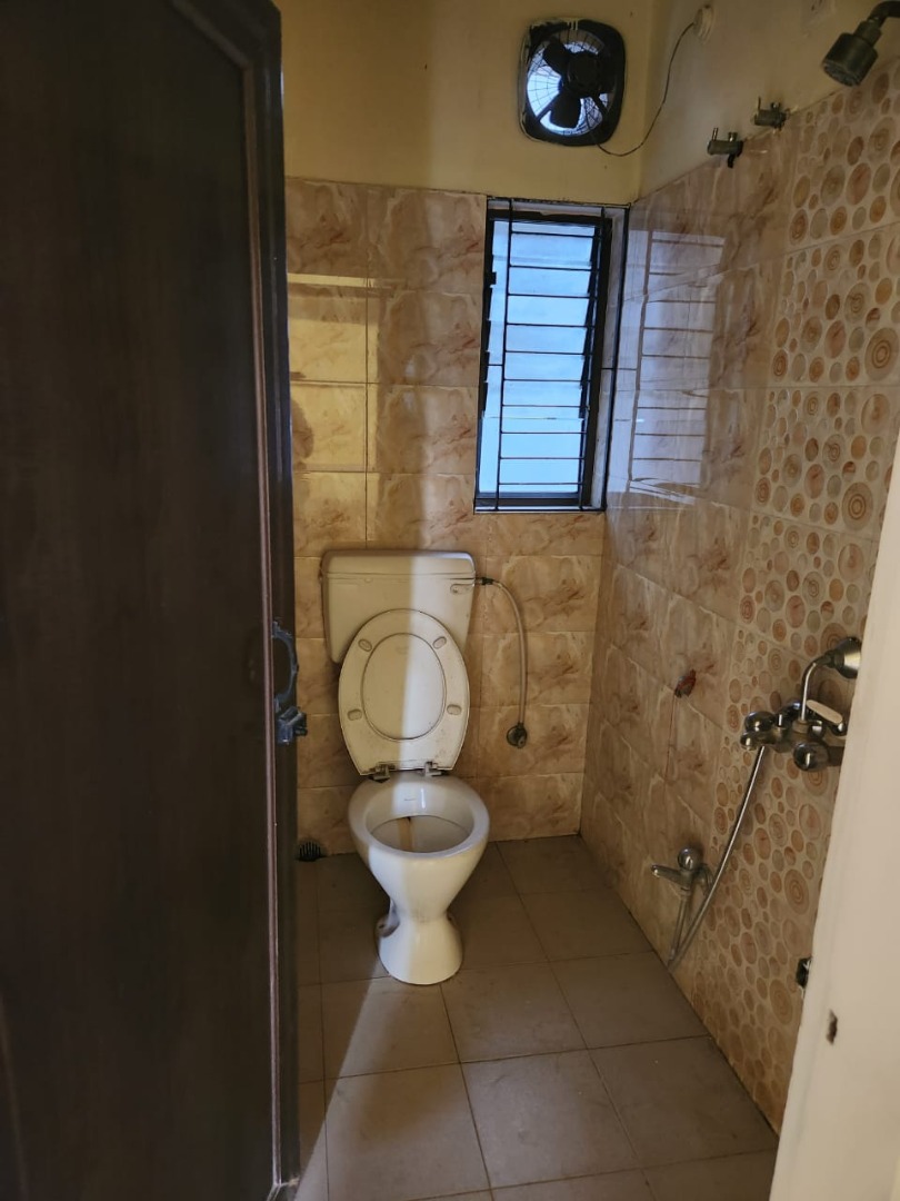 Unfurnished 3bhk unfurnished apartment in Panjabari, Khanapara, Guwahati, Assam, India for Rent